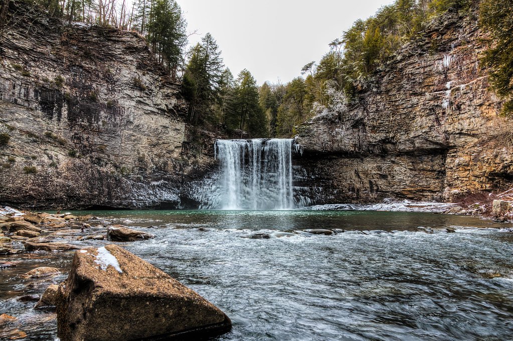 Fall Creek Falls waterfall