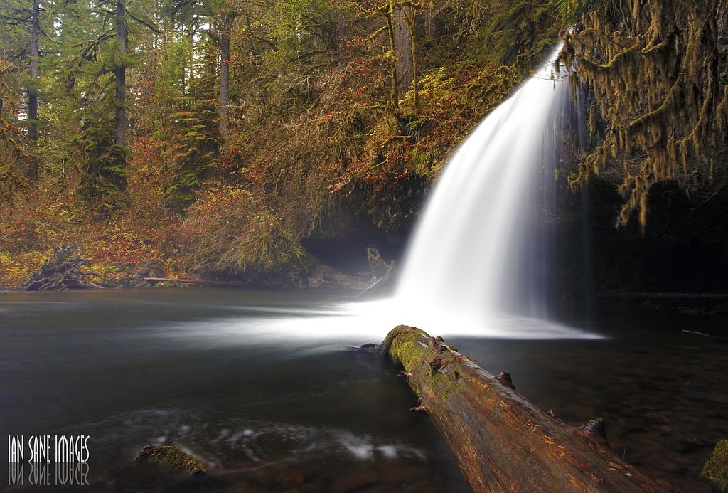 Fall Creek Falls waterfall