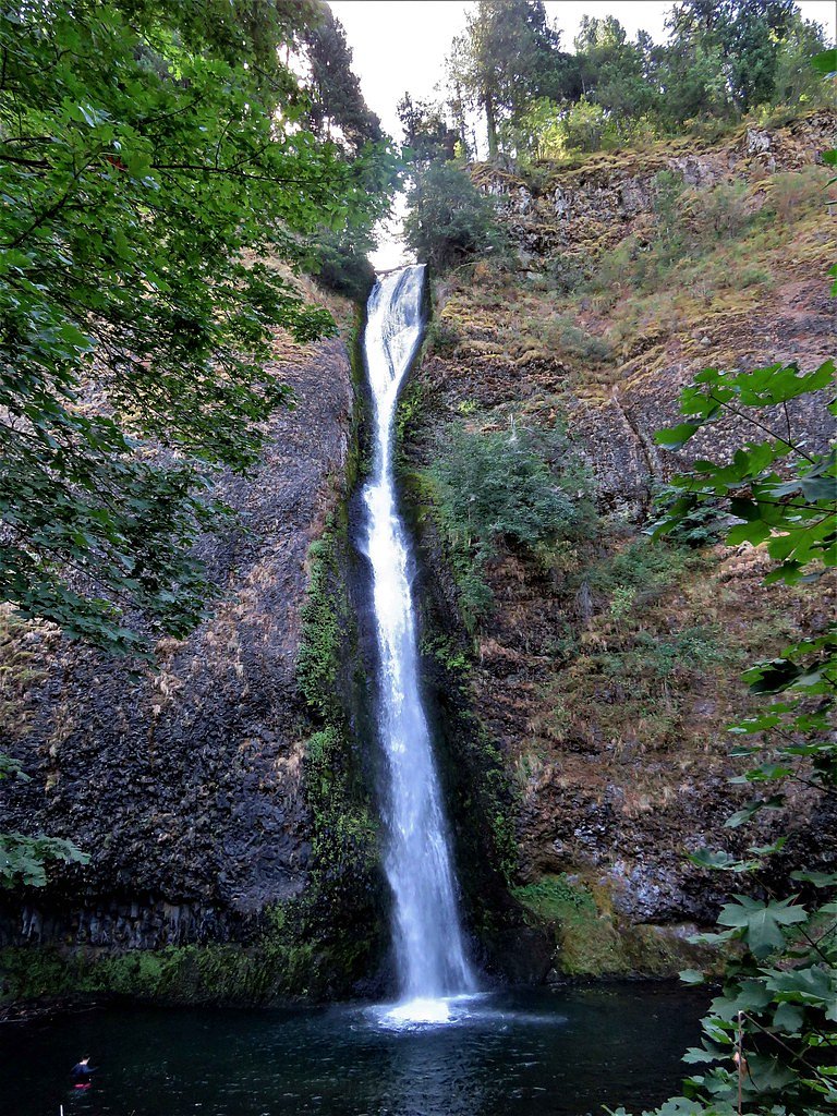 Fall River Falls waterfall