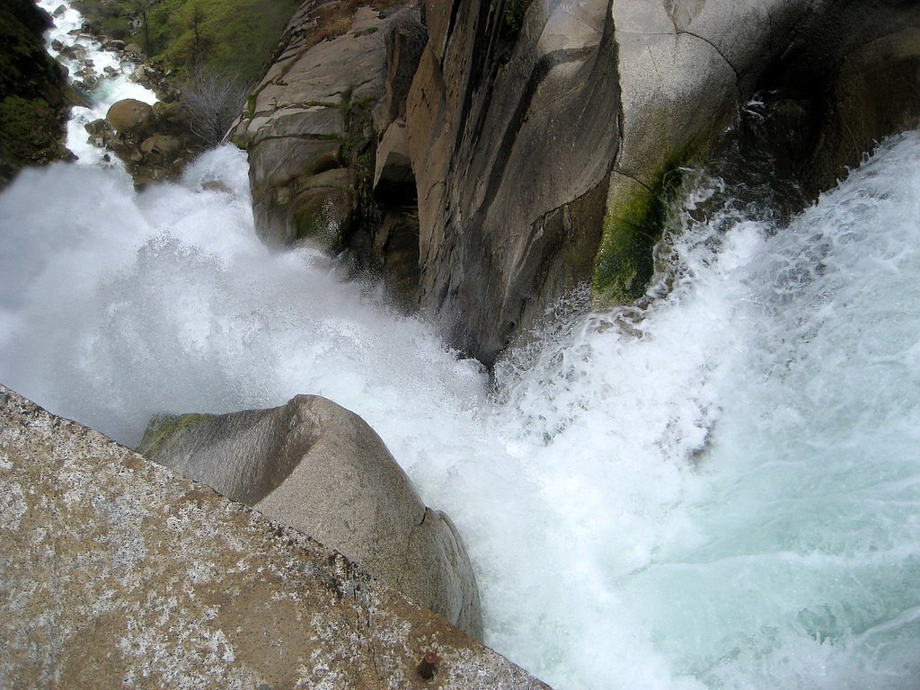 Feather Falls waterfall