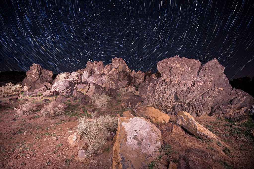 Fossil Falls waterfall