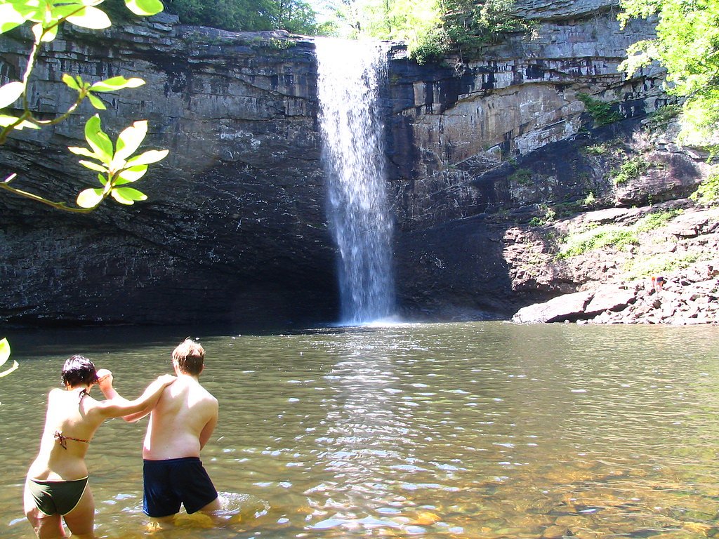 Foster Falls waterfall