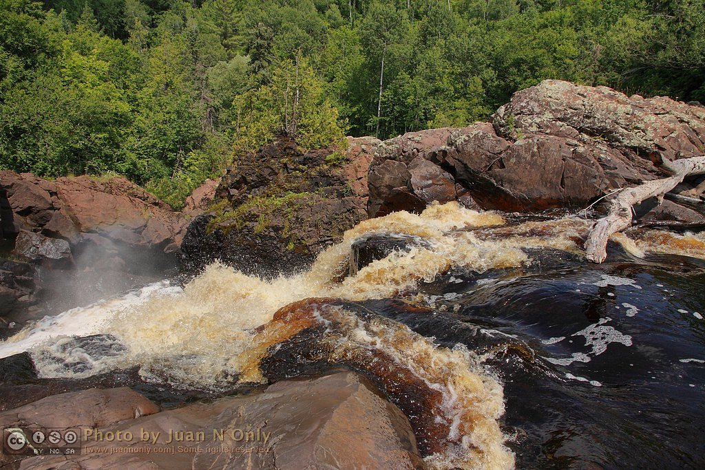 Gabbro Falls waterfall