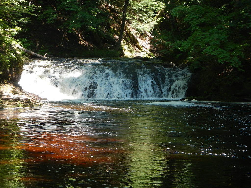Greenstone Falls waterfall