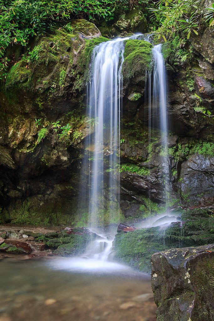 Grotto Falls waterfall