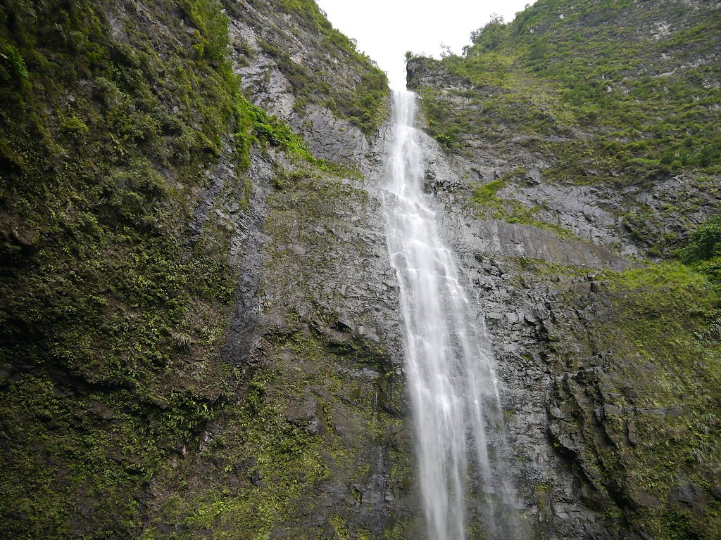 Hanakāpīʻai Falls waterfall