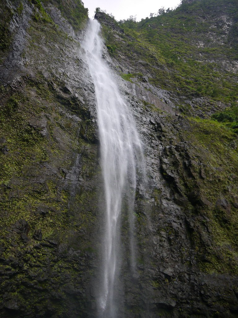 Hanakāpīʻai Falls waterfall