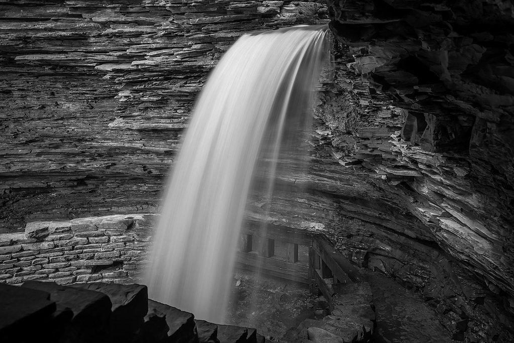 Hanging Rock Falls waterfall