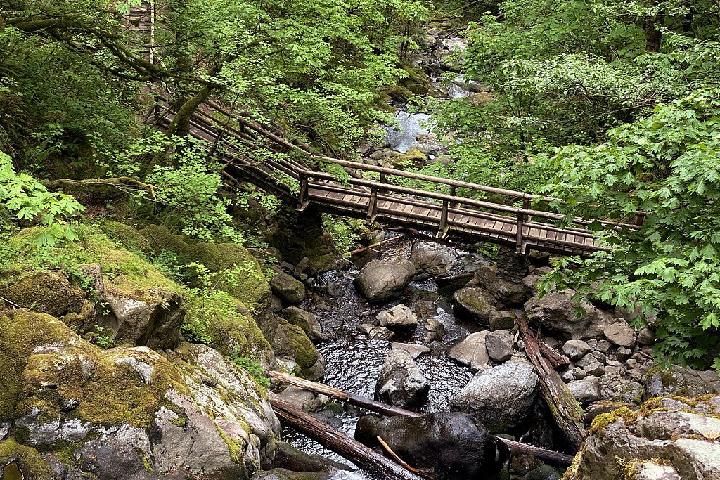 Hardy Falls waterfall