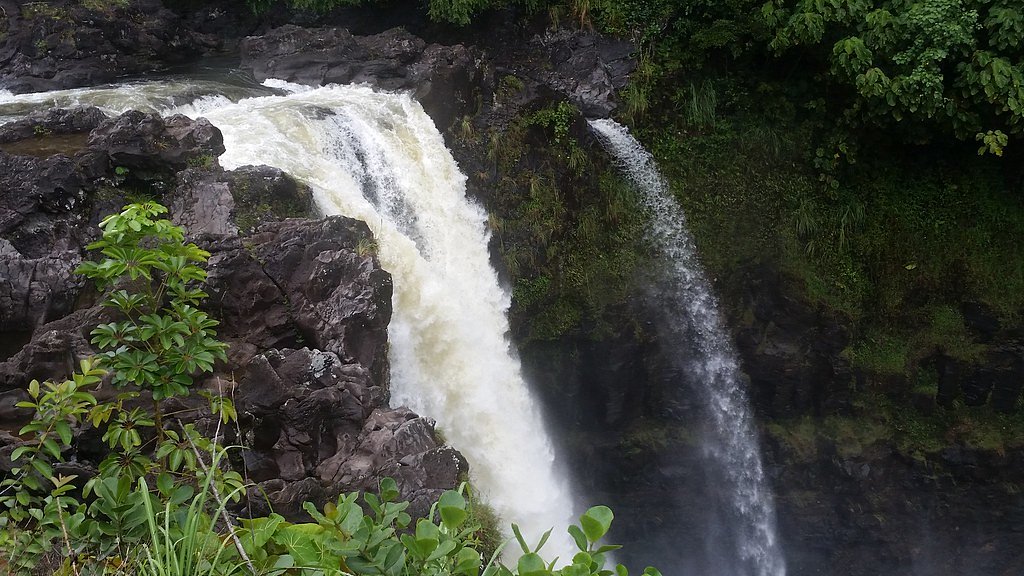 Hawaii Falls waterfall