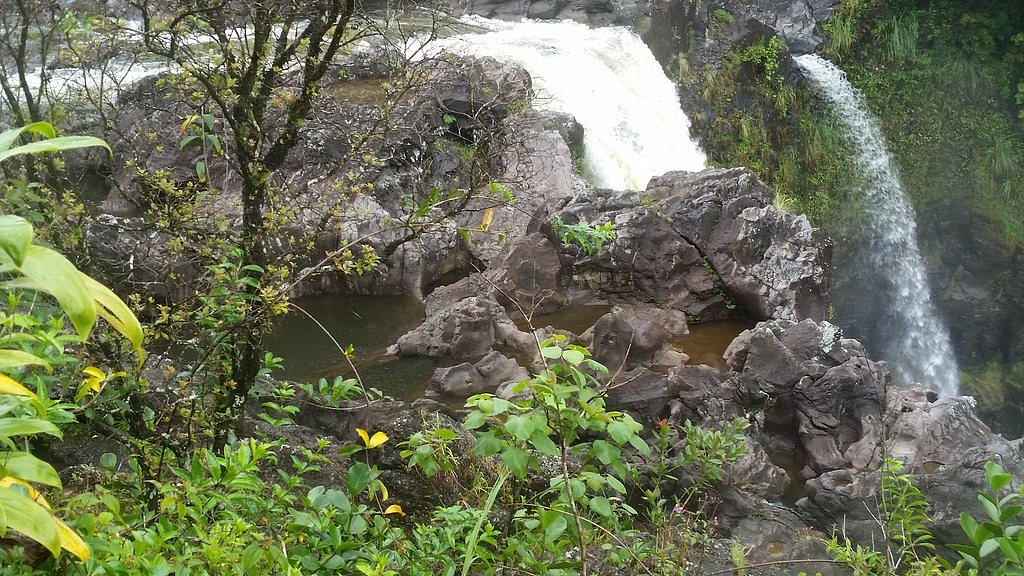 Hawaii Falls waterfall