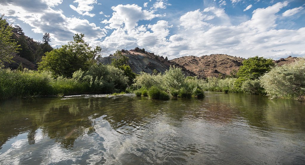 Hawk Creek Falls waterfall