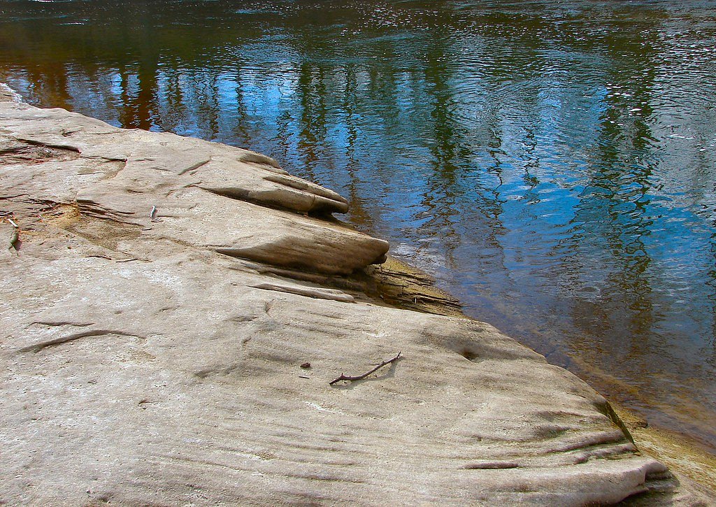 Hindostan Falls waterfall