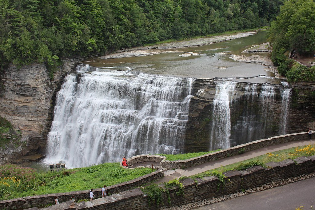 Iris Falls waterfall