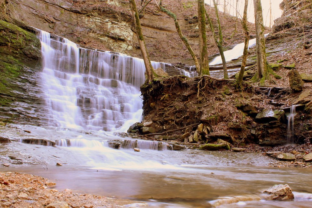 Jackson Falls waterfall