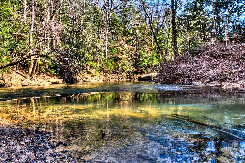 Kinlock Falls waterfall