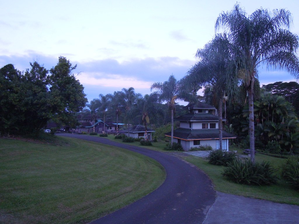 Kulaniapia Falls waterfall