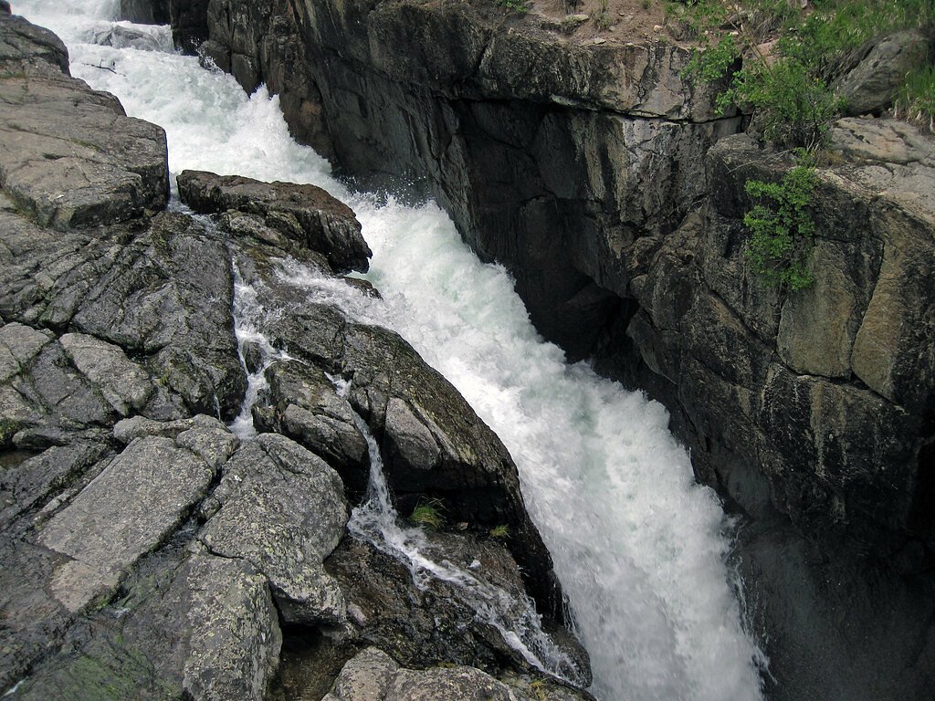 Lake Fork Falls waterfall