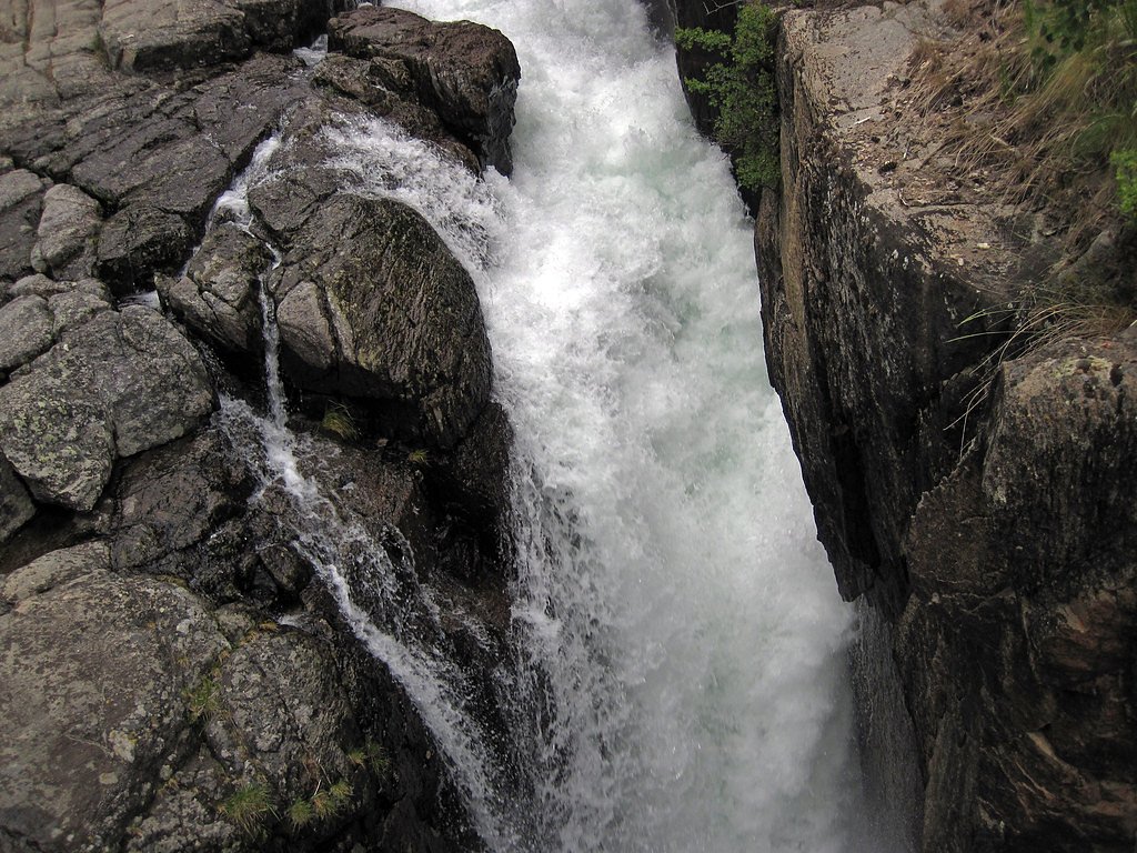 Lake Fork Falls waterfall