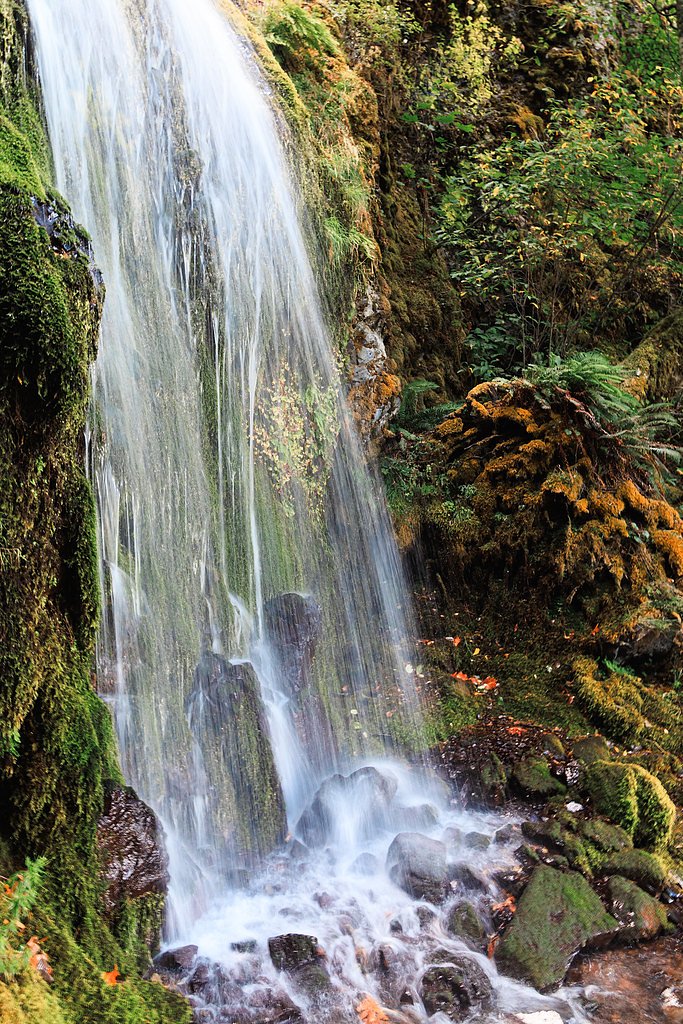 Lancaster Falls waterfall