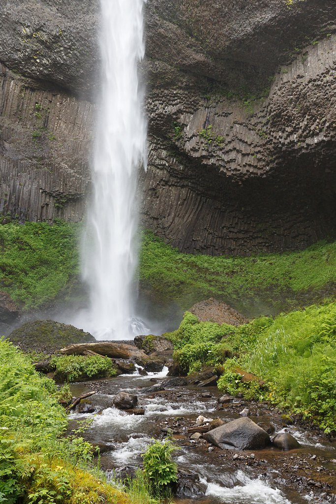 Latourell Falls waterfall