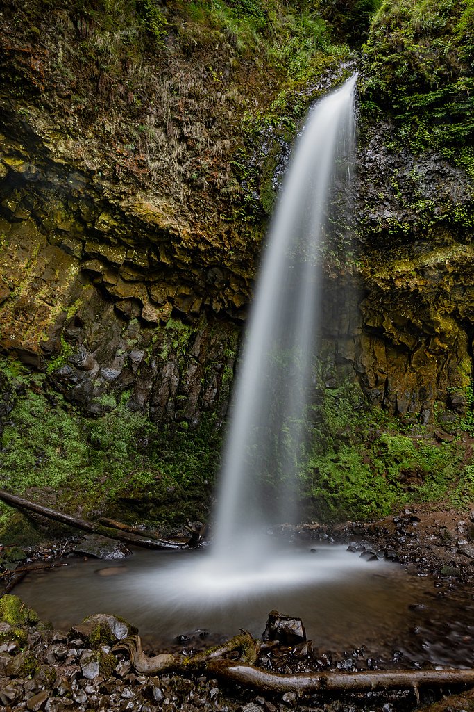Latourell Falls waterfall