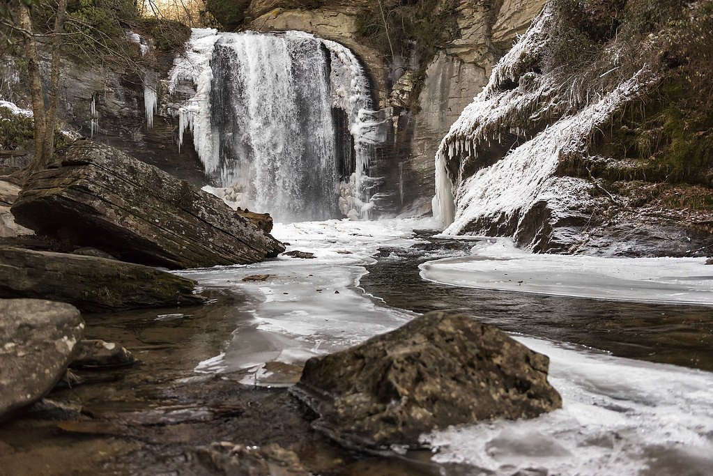 Looking Glass Falls waterfall