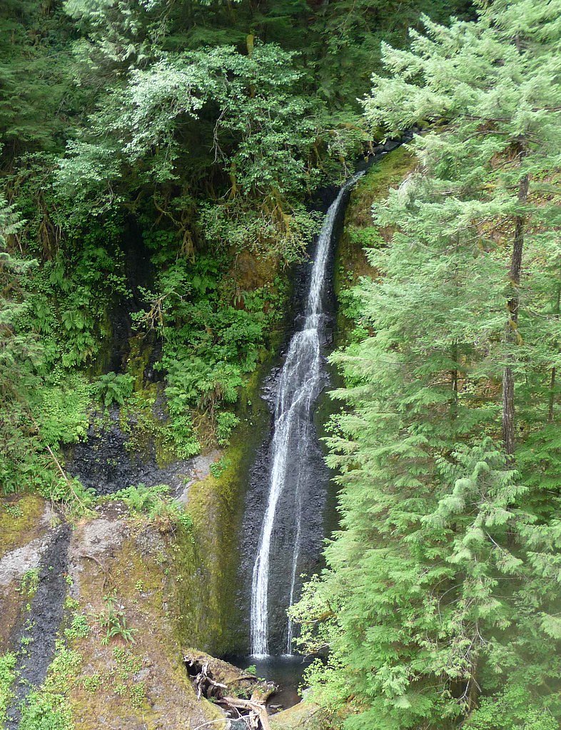 Loowit Falls waterfall