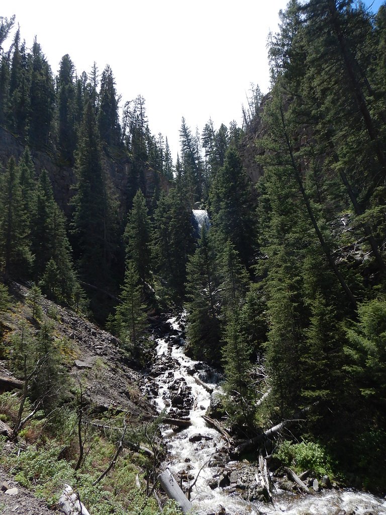 Lost Creek Falls waterfall