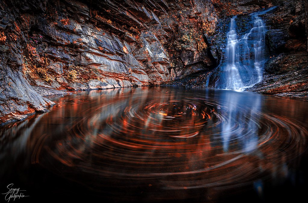 Lower Falls waterfall