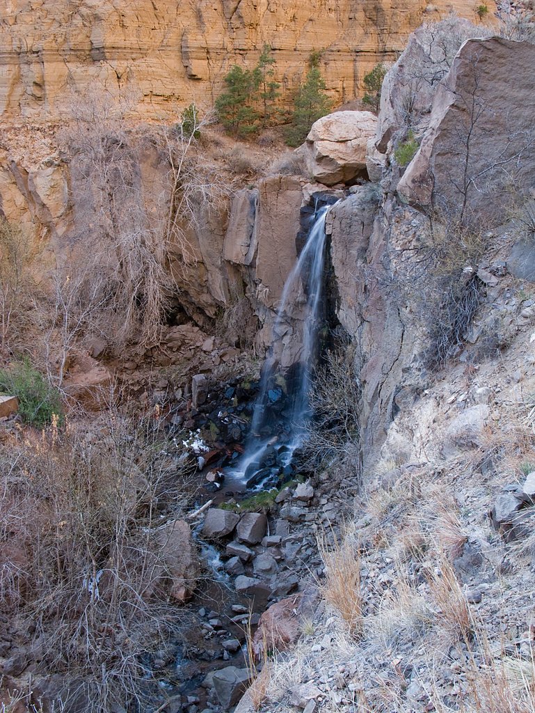 Lower Frijoles Falls waterfall