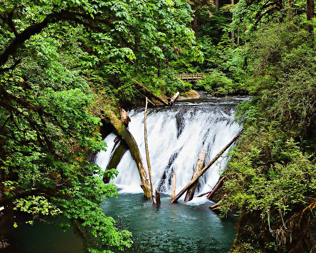 Lower North Falls waterfall