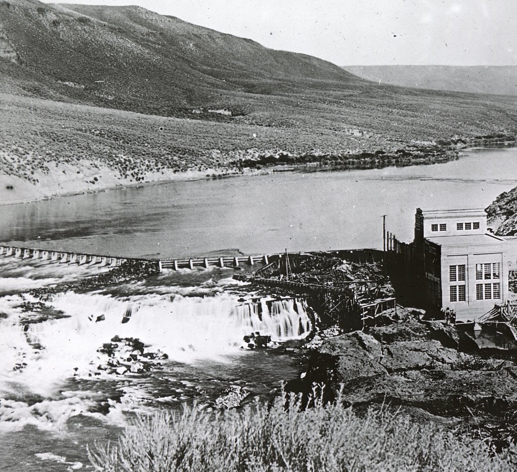 Lower Salmon Falls waterfall