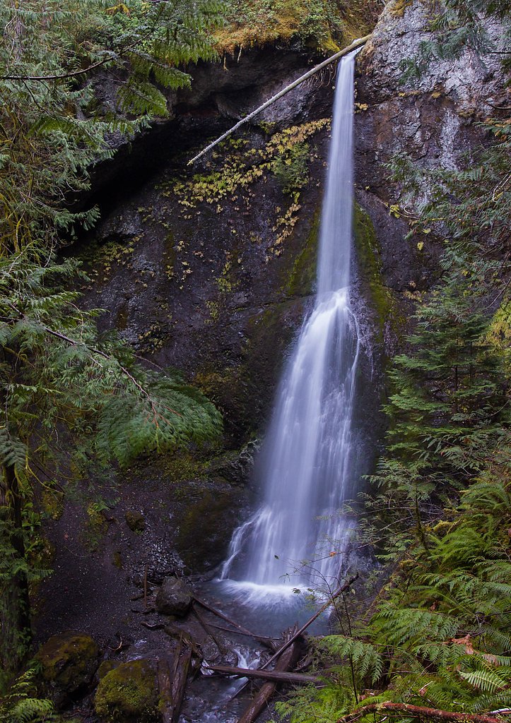 Marymere Falls waterfall