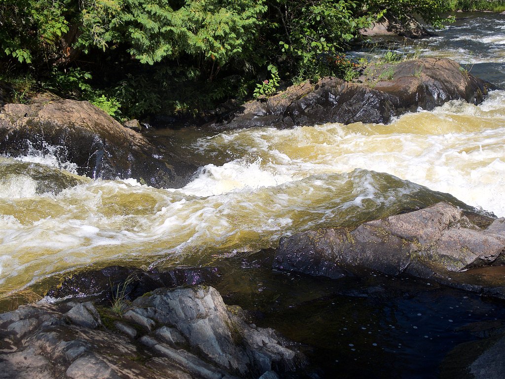 Mex-i-min-e Falls waterfall