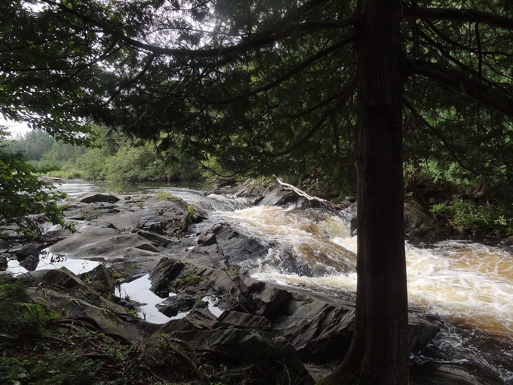 Mex-i-min-e Falls waterfall