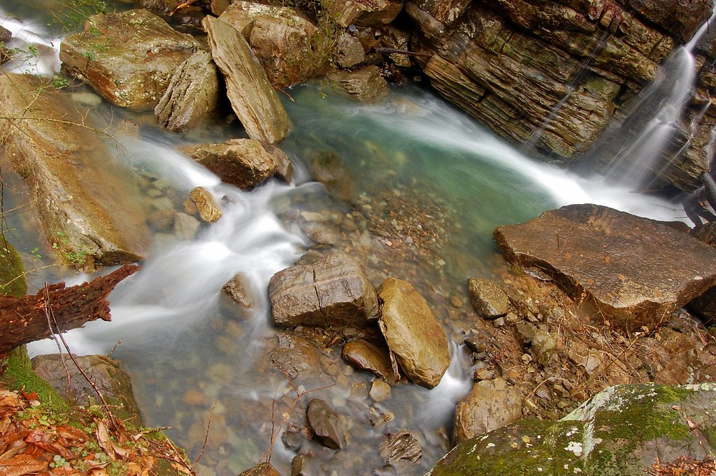 Middle Creek Falls waterfall