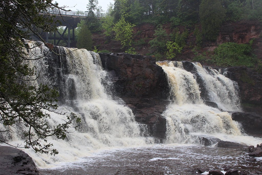 Middle Falls waterfall