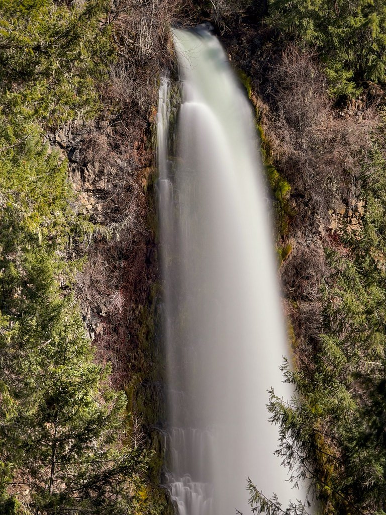 Mill Creek Falls waterfall