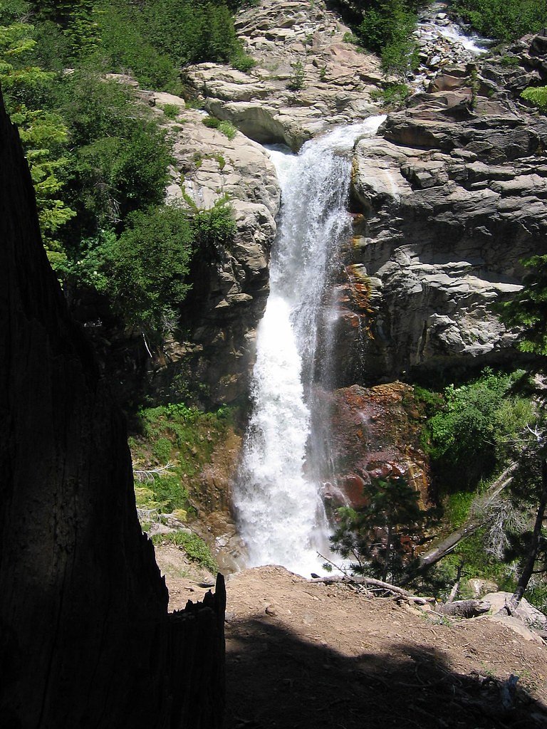 Mill Creek Falls waterfall