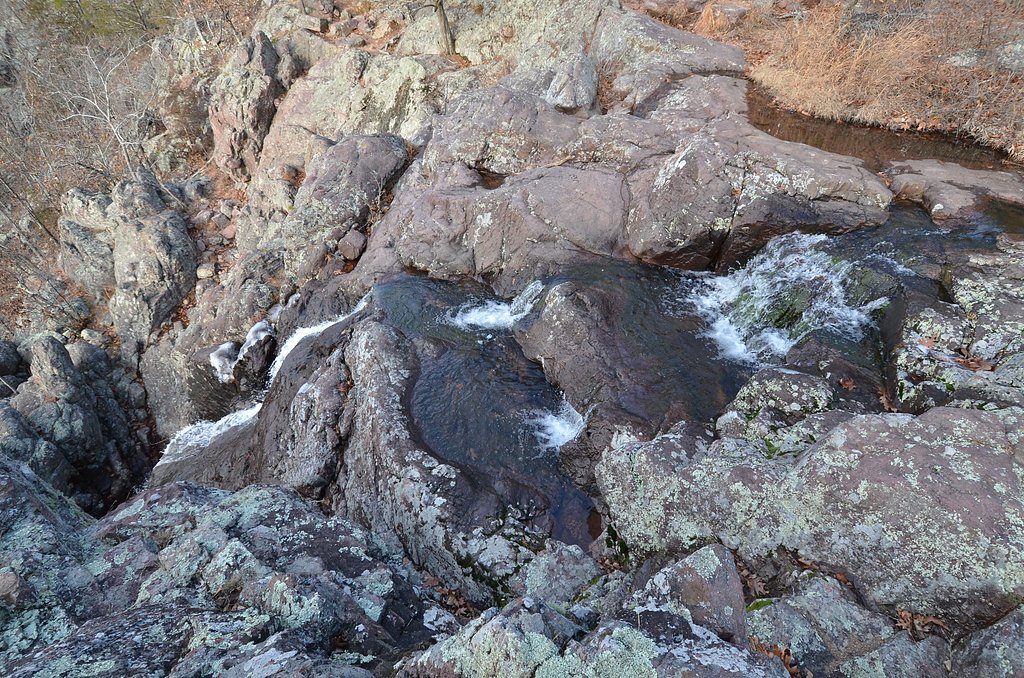 Mina Sauk Falls waterfall