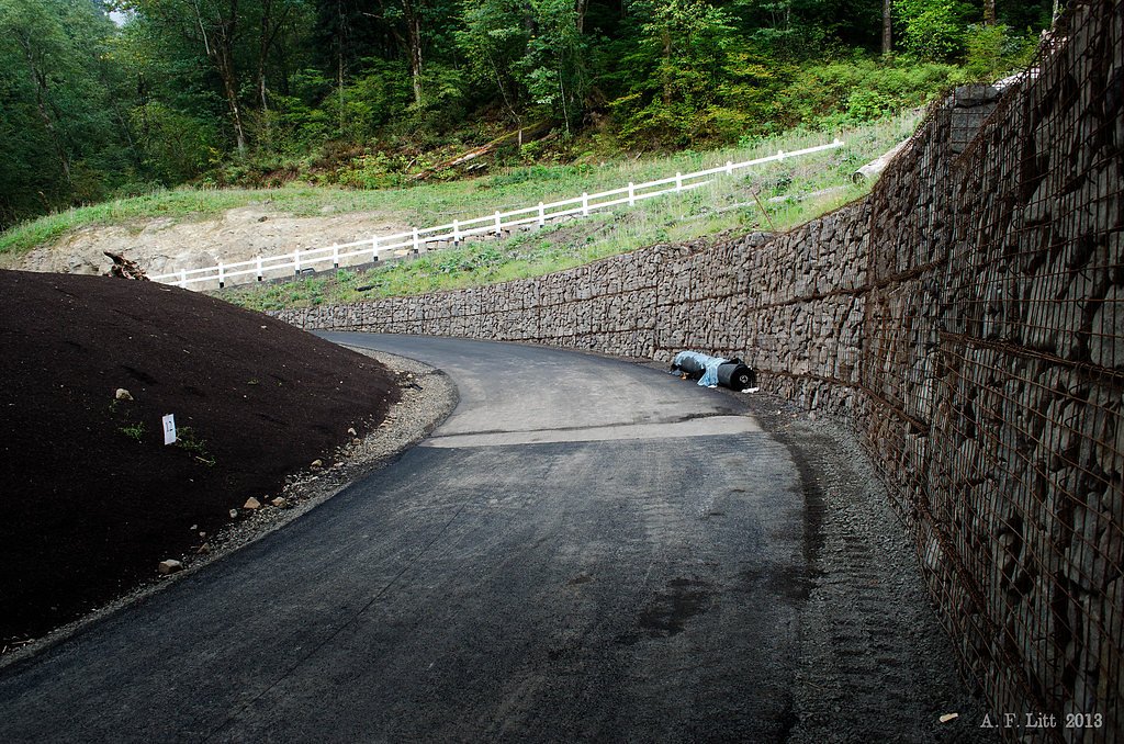 Moffett Falls waterfall