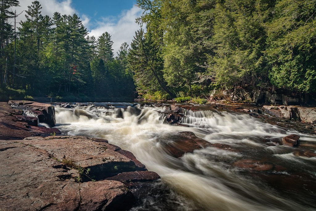 Monument Falls waterfall