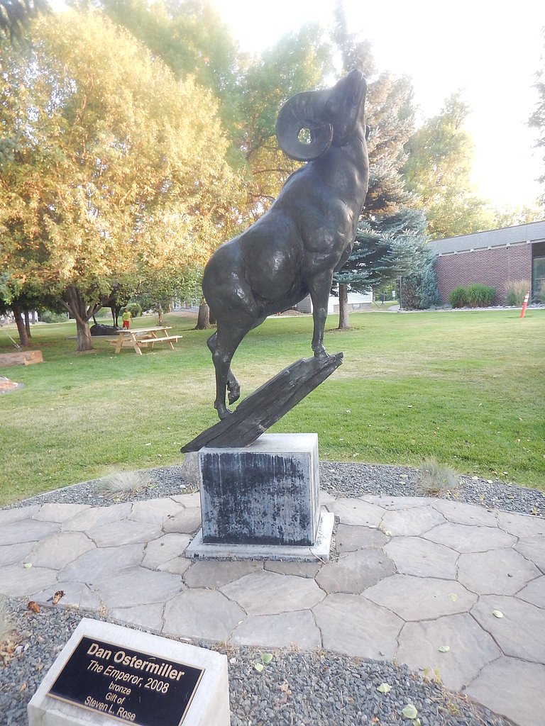 Monument Falls waterfall