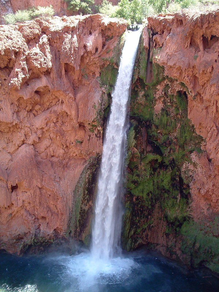 Mooney Falls waterfall
