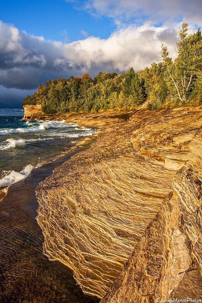 Mosquito Falls waterfall