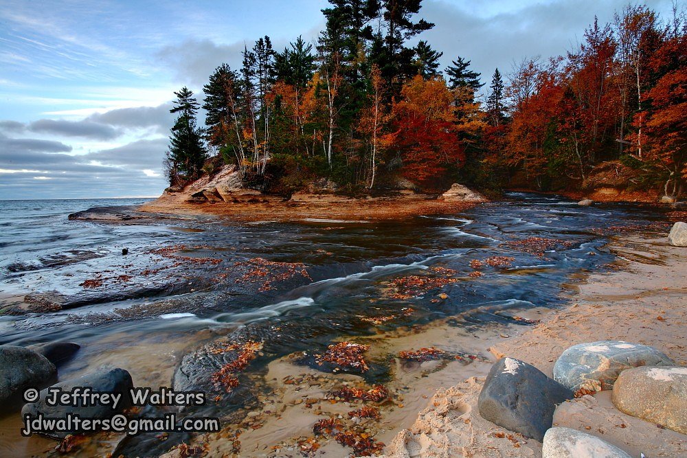 Mosquito Falls waterfall