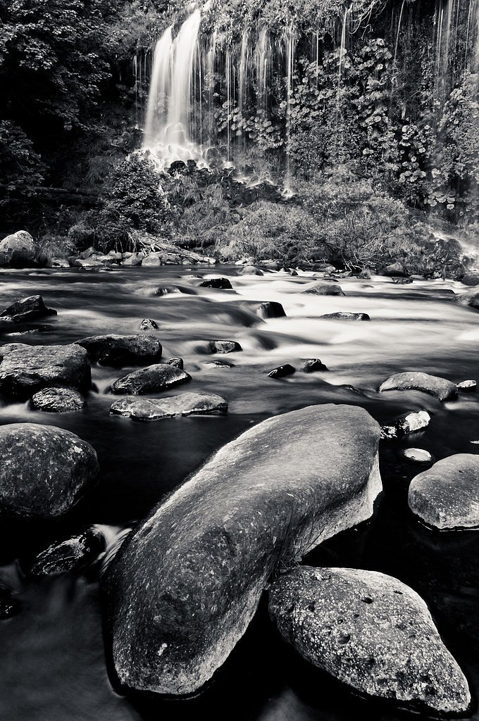 Mossbrae Falls waterfall