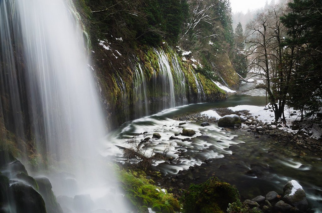 Mossbrae Falls waterfall