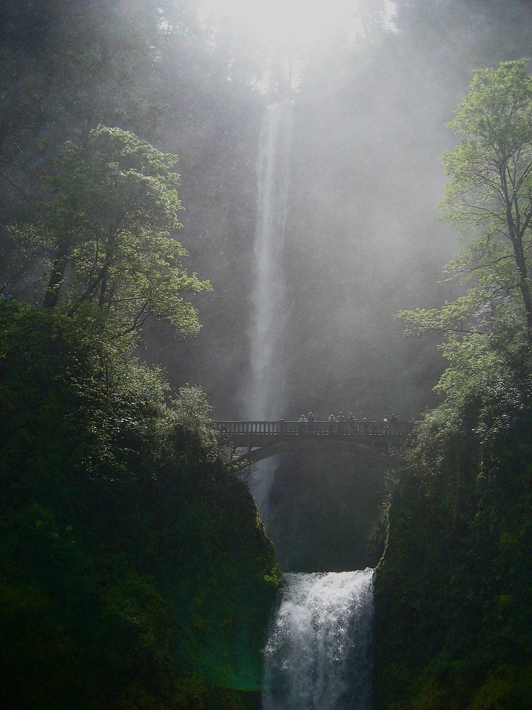 Multnomah Falls waterfall
